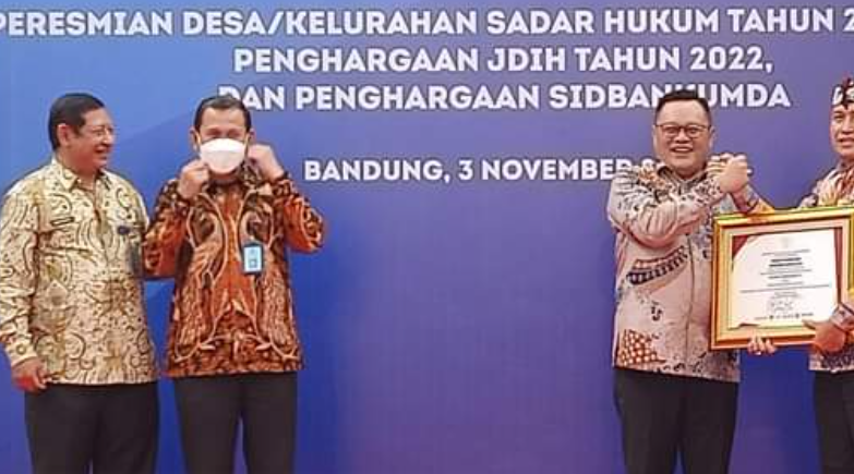 Desa Cadangpinggan dan Bondan Kecamatan Sukagumiwang Desa Sadar Hukum Tahun 2022